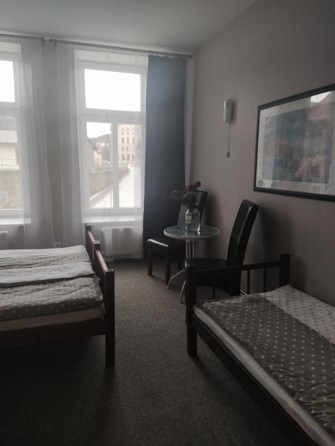Hotel Koruna Penzion Teplice nad Metují المظهر الخارجي الصورة