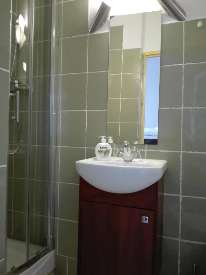 Hotel Koruna Penzion Teplice nad Metují المظهر الخارجي الصورة