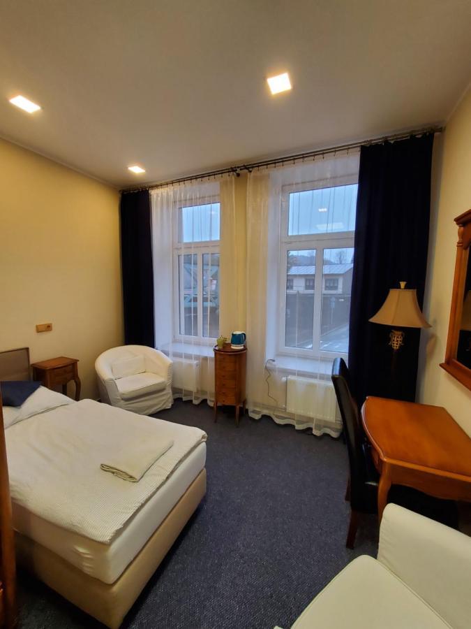Hotel Koruna Penzion Teplice nad Metují المظهر الخارجي الصورة