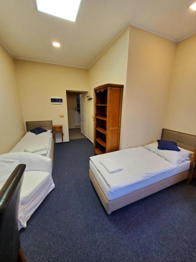 Hotel Koruna Penzion Teplice nad Metují المظهر الخارجي الصورة